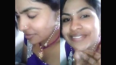 DESI INDIAN BHABHI HAVING FUN