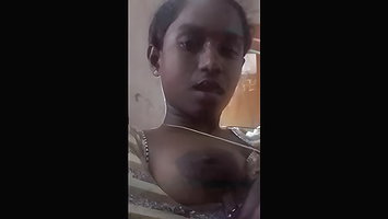 Desi cutie showing hairy pussy