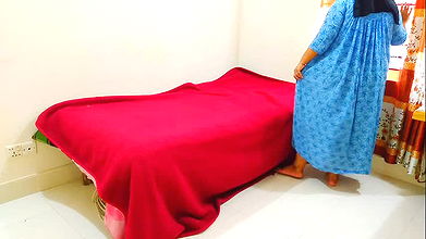 palestinian-hot-milf-aunty-fucked-by-neighbor-guy-huge-ass-auge-boobs-55y-old-bbw-aunty-part-2