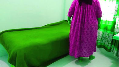 saudi-milf-pushed-stepmom-to-fuck-her-stepson