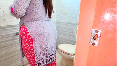 sex-with-aunty-in-the-bathroom-ep-2