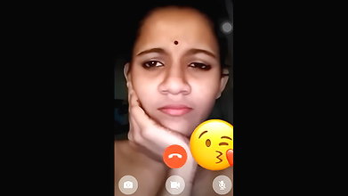 Cute Indian girl Shows Boobs Cute Indian girl Shows Boobs