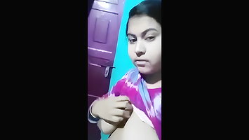 Cute Gf Pressing Boobs