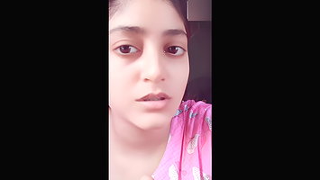 Zoya Khan paki showing her boobs on chamet live with face