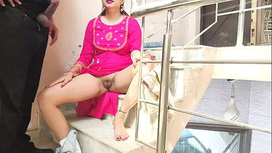 ndian shy kamwali Fucked hard by her Landlord Kamwali ke sath Outdoor Masti lagging utar kar zabardast gaand chodi hindi