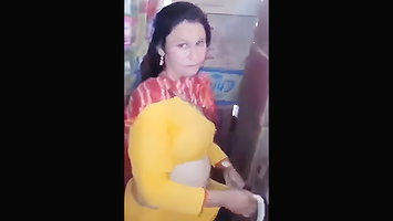 Pastho lady showing boobs and ass