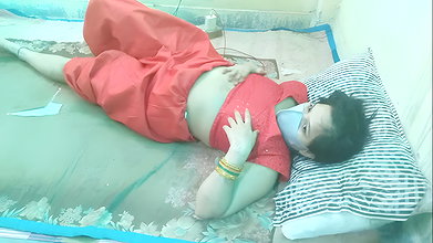 Sali ko chodne ka mja hi alag hai room mei aur new married ho to