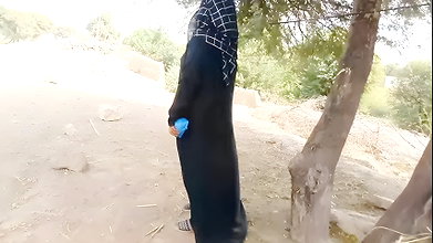 Jungle se mili Muslim hijab college girl