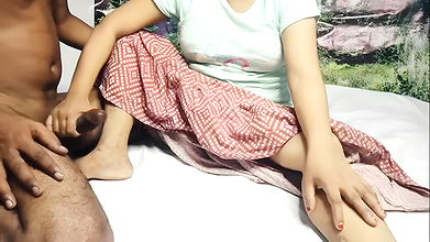 Neighbour Bhabhi Fucked.bengali Romantic Couple Sex