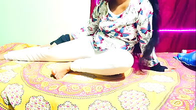 Indian school girl mms video with her boyfriend