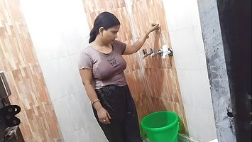 indian lesbian aunties 3