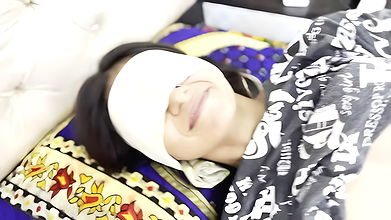 MY GIRLFRIEND SHY WHEN I MASSAGE HER BOOBS(1)