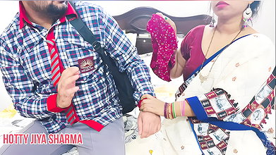 30 saal ki Amma ne jawaan ladke se gaand chudwayi jb wo school se aya