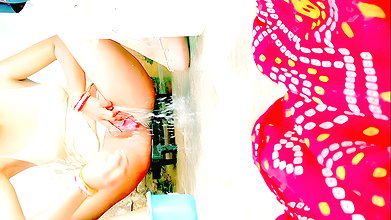 Indian New School niked bath viral MMS sex video Indian School girl MMS video