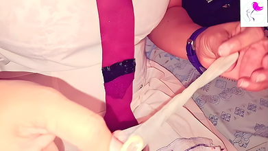 ඉස්කෝලේ ගිහින් එන ගමන් බඩු ගහපු ඇහිදගත්ත කොන්ඩම් එකේ මෝල් ආතල්,asian girl amazing fun with condom