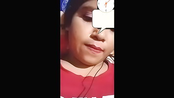 Sexy Gf Showing and Fingering