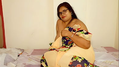 indian big boobed hot sexy model rishita fingering herself before having a great sex