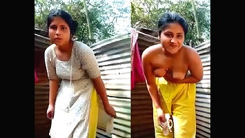 Beautiful Sexy Village Girl Bathing