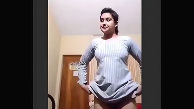 desi sexy bhabi open her dress