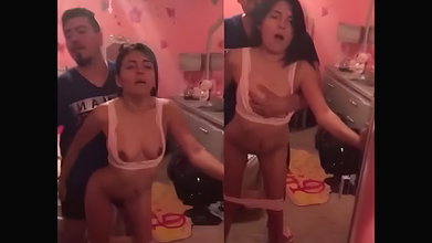 Couple fucking hard in standing position