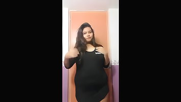 Young Cubby Girl Showing Boobs and Pussy