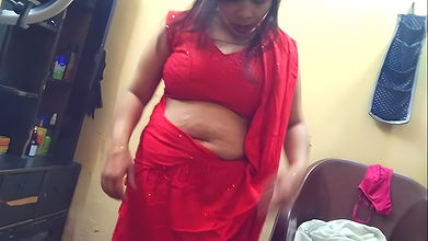 Cute bhabhi sexy?red saree bedroom sex video