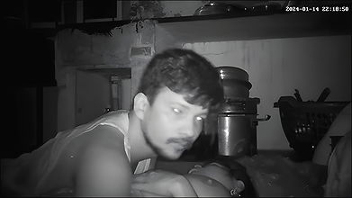 Indian house wife big natural boobs kiss