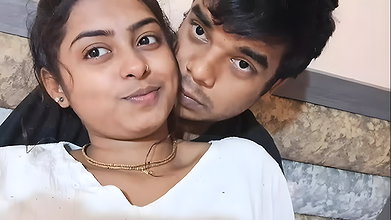 18 year Indian girl roughly fucked by her bf