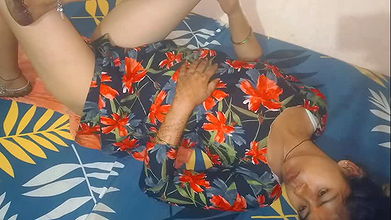 i fucked my friends girlfriend when he went out in hindi audio