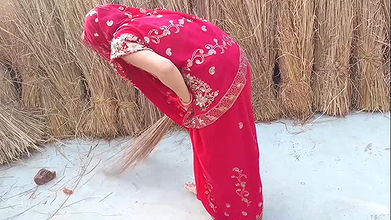 Indian Beutifull maid wife outdoor fucking