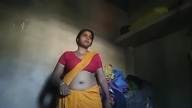 Hottest Indian house wife open video
