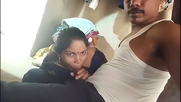 Desi Bhabi Lovely BJ to lover