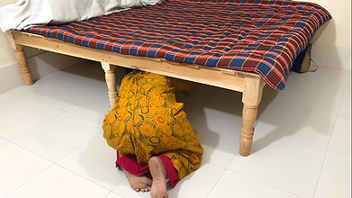 I hugged the maid in my house and started fucking