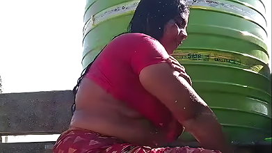 Desi Village house wife bathing video full open