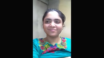 Usha Indian GF Nude Selfie – Movies