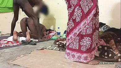 First time padosi ko aur padosi ki ladki ko donon milkar chudai ki sexy