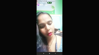 Chamet surmi romantic private cam show