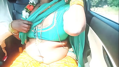 Telugu dirty talks car sex, telugu saree aunty rom