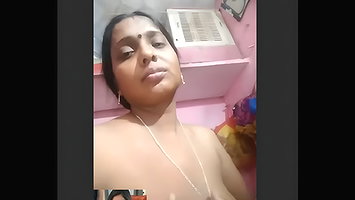 Super Horny Desi Bhabhi Fingering 7 Clips