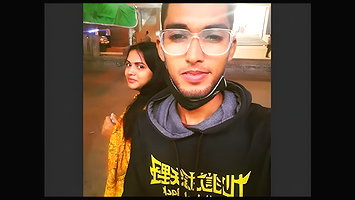 Desi sexy bhabi shwo her boobs