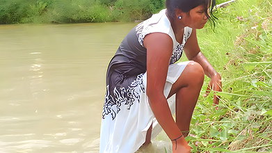 Amazing village Girl Fishing video-d