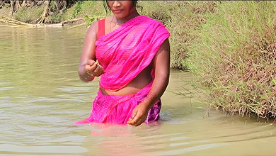 Amazing Village girl net fishing video