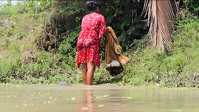 Amazing Village Lady Net fishing video