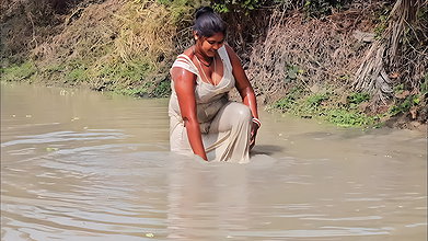 Amazing Mouni Fishing in Muddy Water    Big Carp F