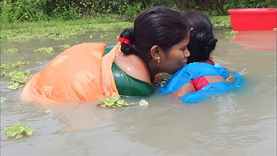 Amazing Village  Women Unique Net Fishing    Villa