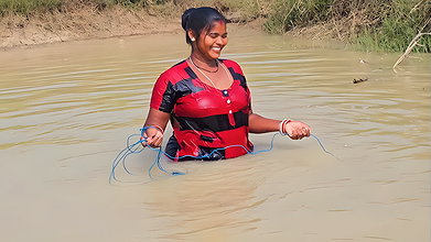 Amazing Village Women Exciting Fishing video    Vi