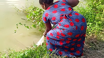 Amazing Village Women Net Fishing Mouni daily Li