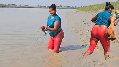 Amazing Village Women New Shore Fishing video    M