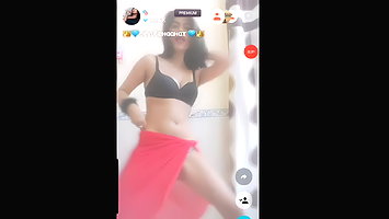 Desi Bhabhi Boobs Sucking by Dever