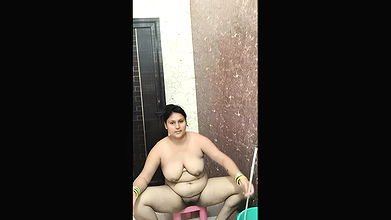 Puja bhabhi bathroom blogs